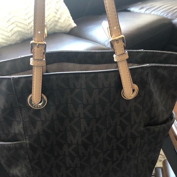 Michael Kors tote - Picture 4 of 4